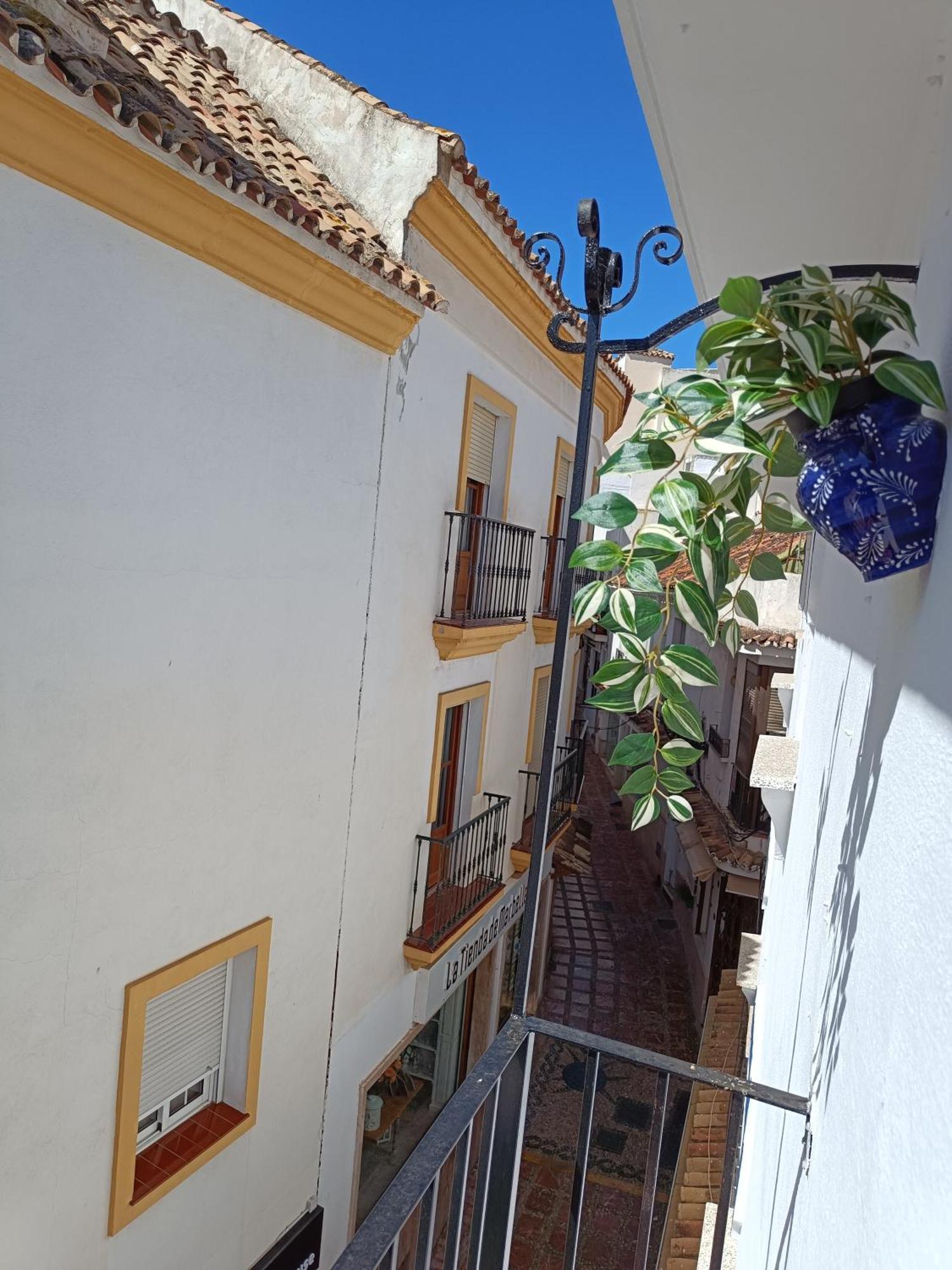 Alegre Apto. En Casco Historico Marbella Exterior foto